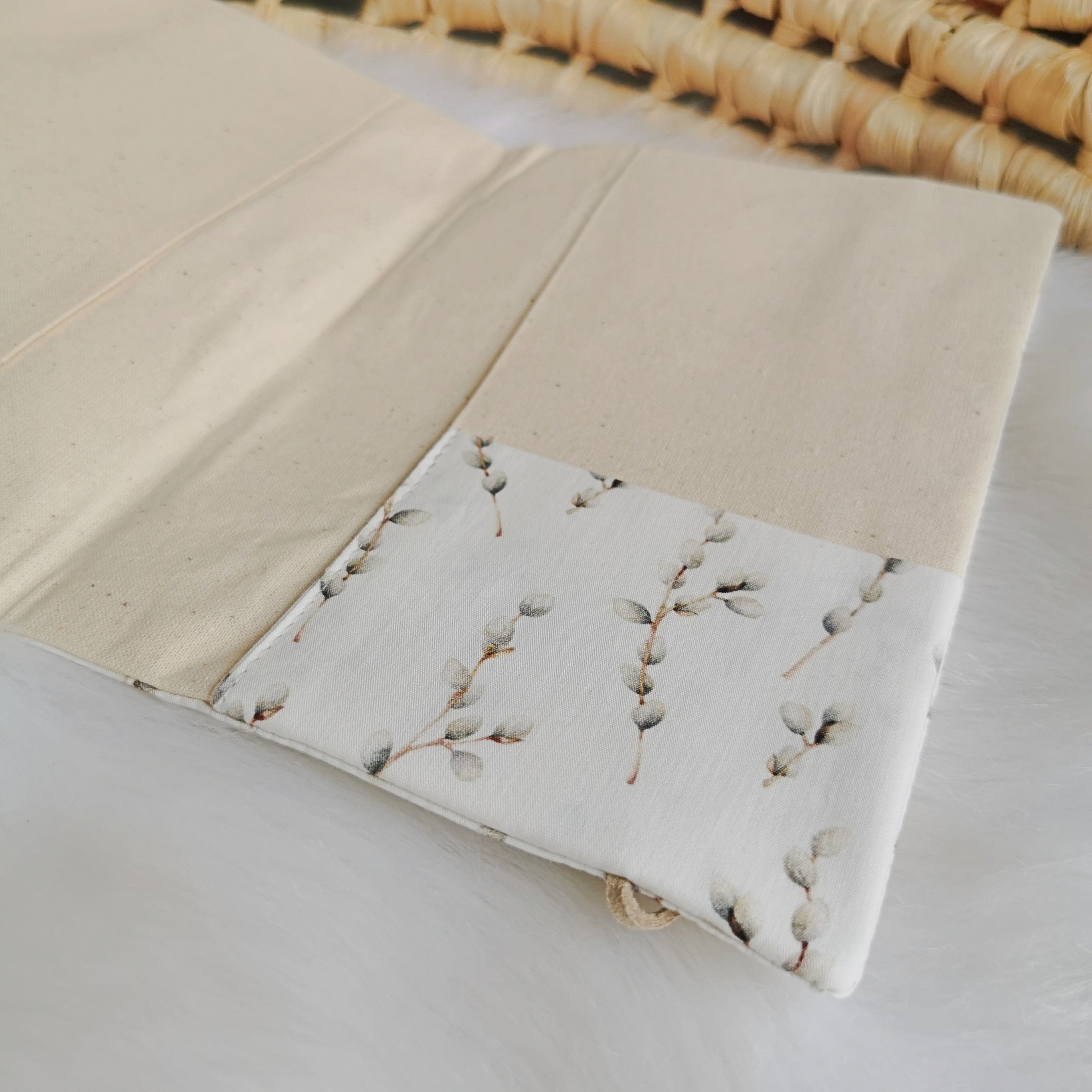 Maternity Passport Cover "Twigs"