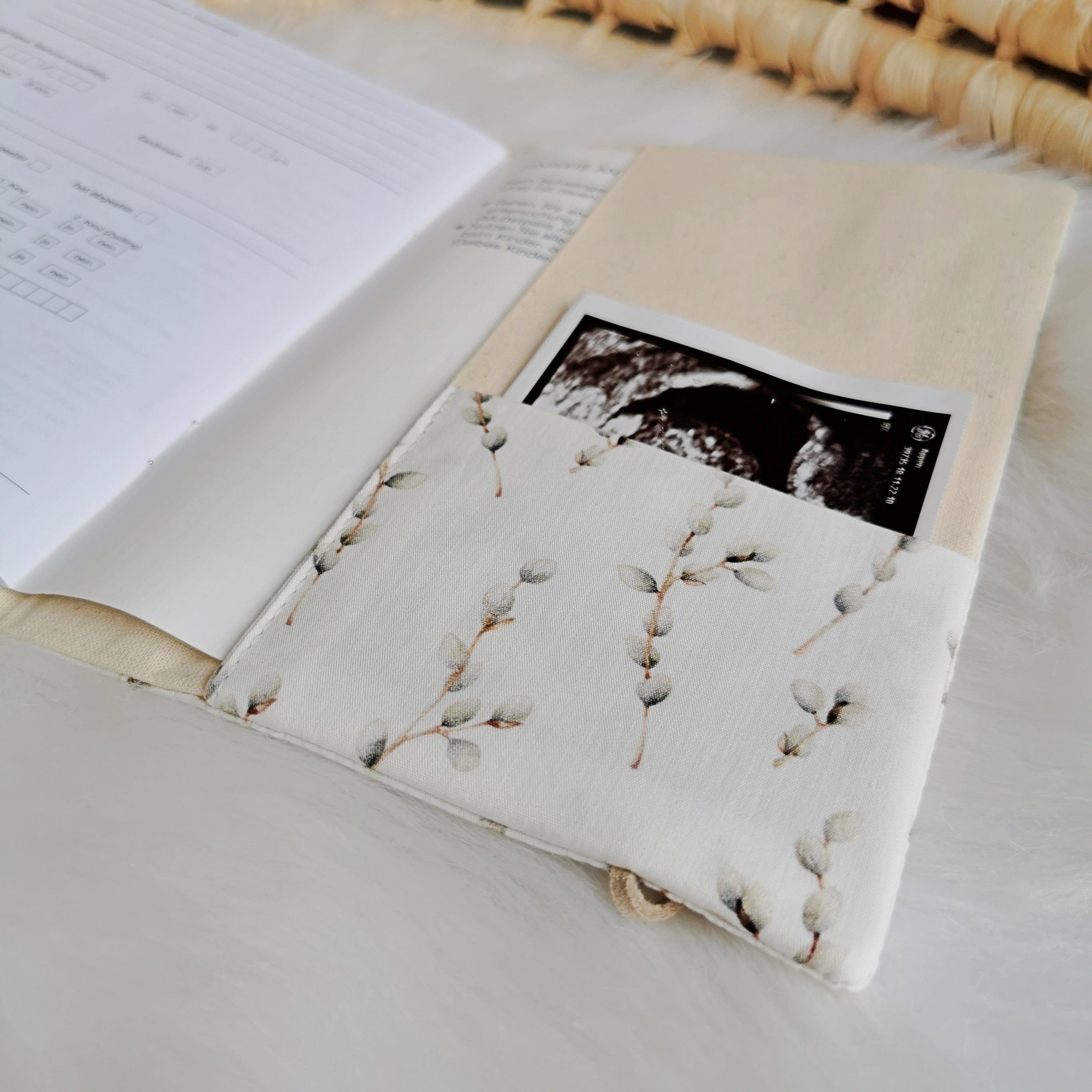 Maternity Passport Cover "Twigs"