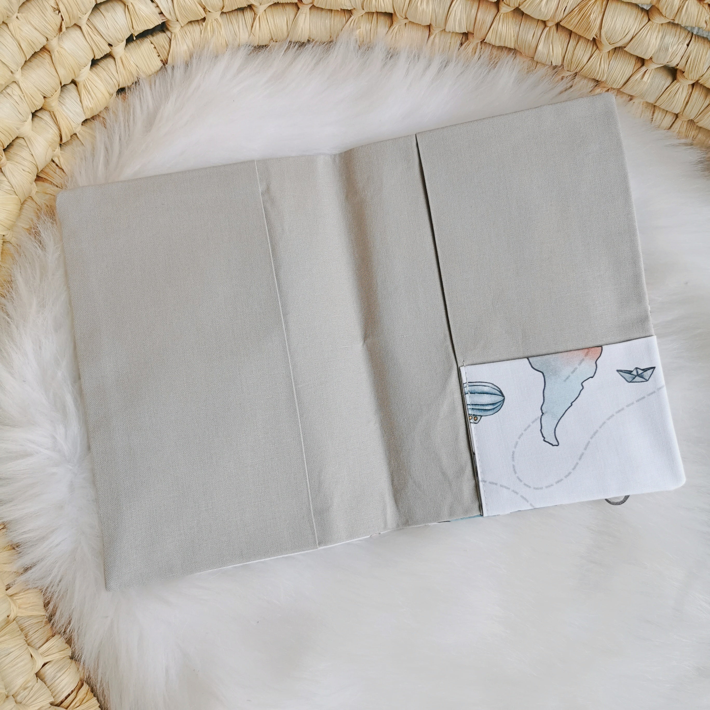 Maternity Passport Cover "World Trip"