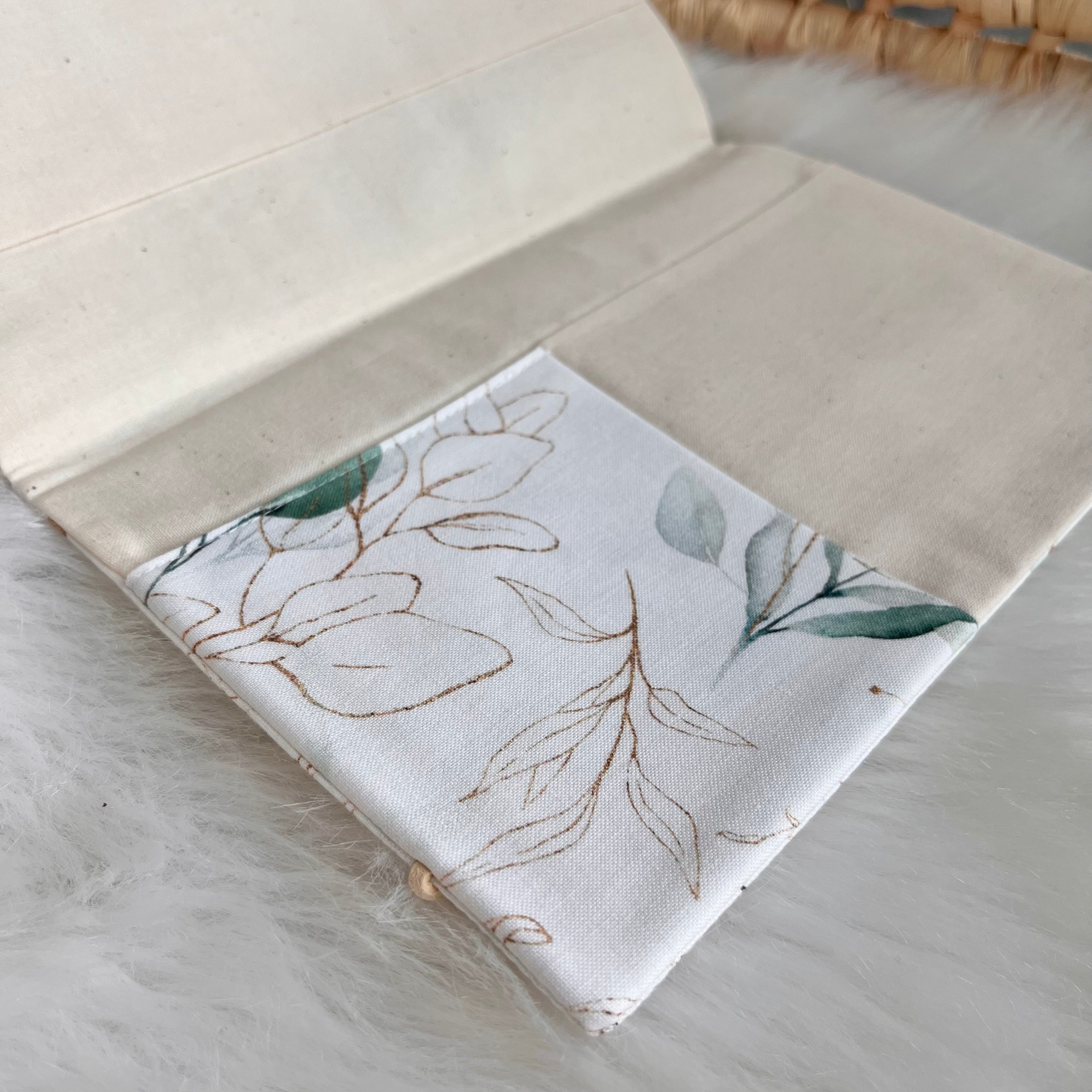 U-book cover “Golden Eucalyptus"