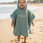 Personalisierter Badeponcho aus Frottee-Baumwolle – Baby Badeponcho mit Namen bestickt | 6 Farben