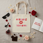 Stoffbeutel Not your valentine Flat Lay mit rotem Lippenstift Rotwein und Selbstliebe-Buch