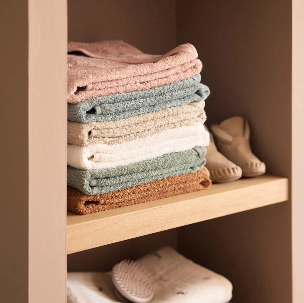 Baby Kapuzenhandtuch personalisiert – praktische Kapuze zum Warmhalten
