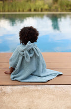 Personalisierter Badeponcho aus Frottee-Baumwolle – Baby Badeponcho mit Namen bestickt | 6 Farben