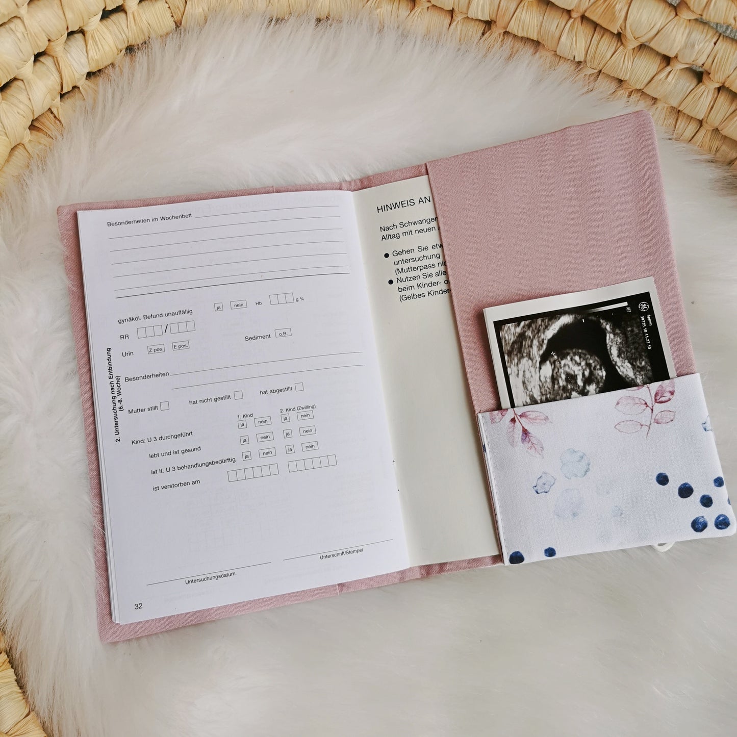 Maternity Passport Cover "Leaves &amp; Dots"