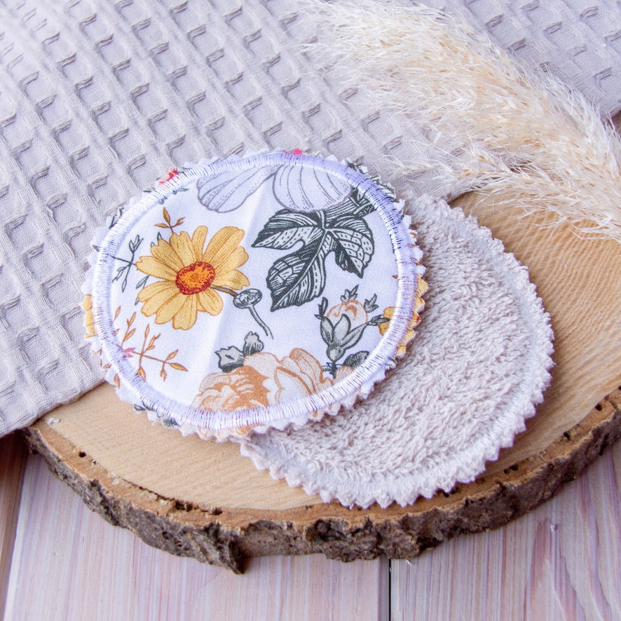 Retro Flower Wash Pads | Set of 2