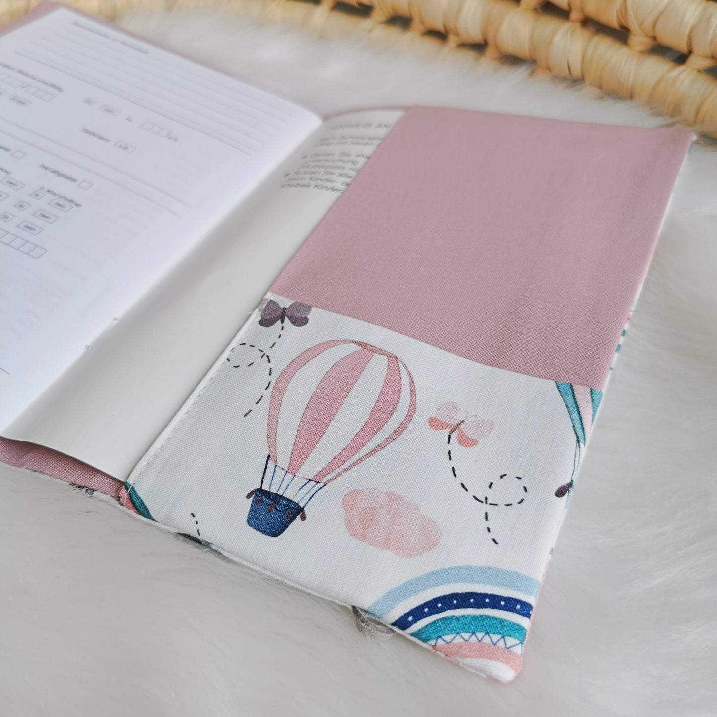 Maternity passport cover "Balloons", pink