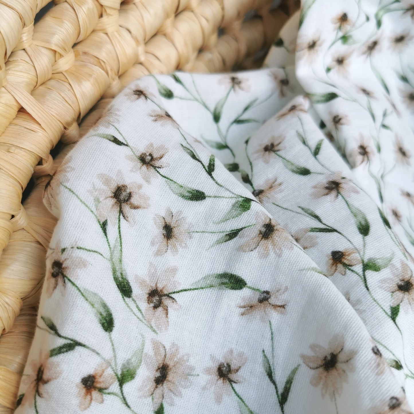 Musselintuch "Wiesenblumen" aus Bio-Baumwolle