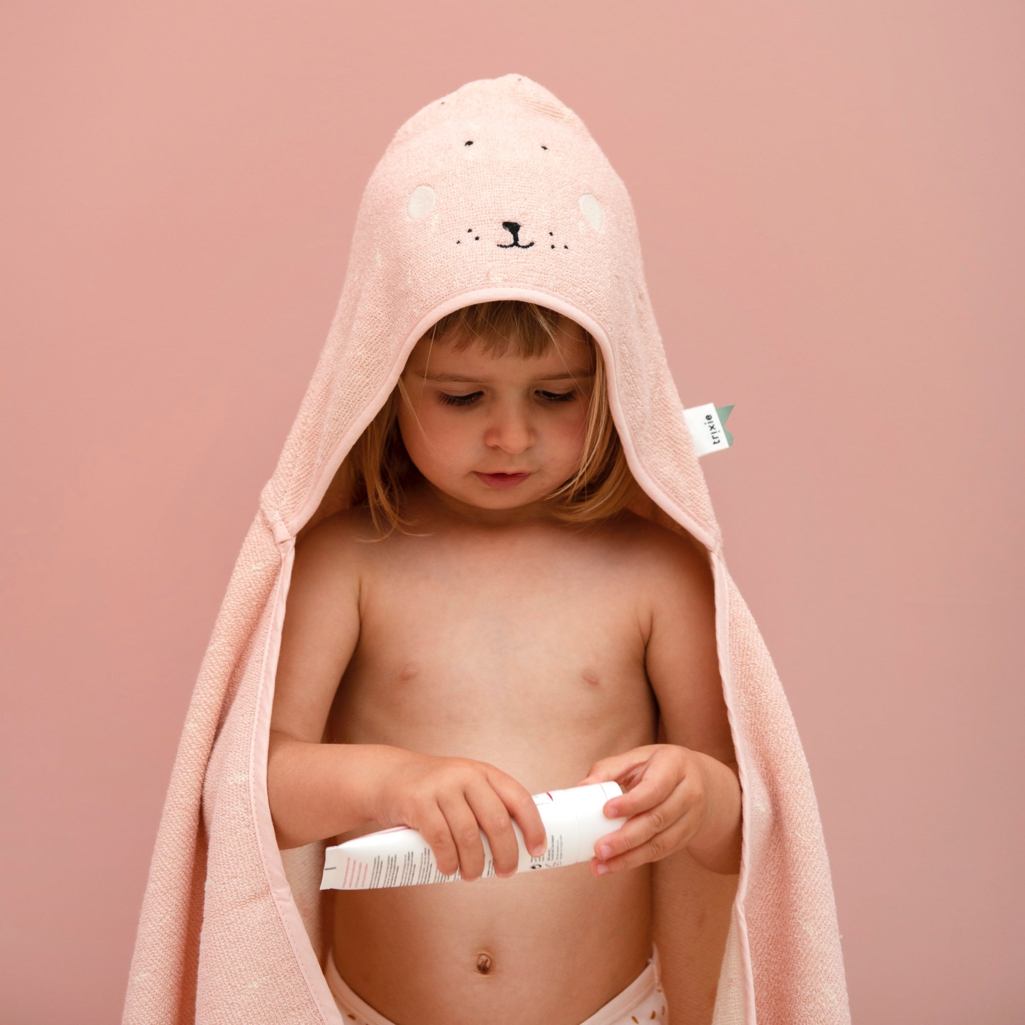 Serviette à capuche "Mme Lapin"
