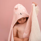 Serviette à capuche "Mme Lapin"