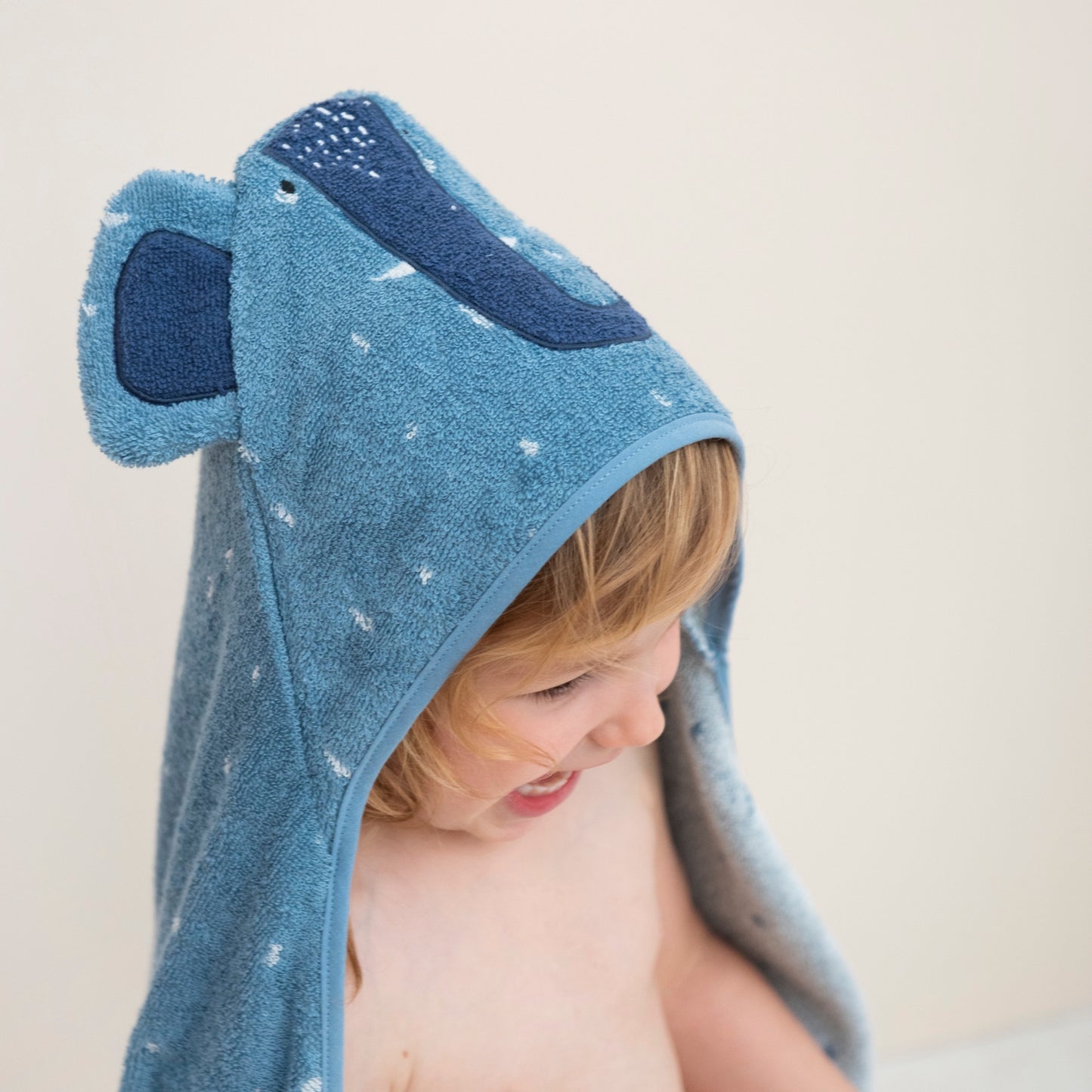 Hooded Towel "Mrs. Elephant"